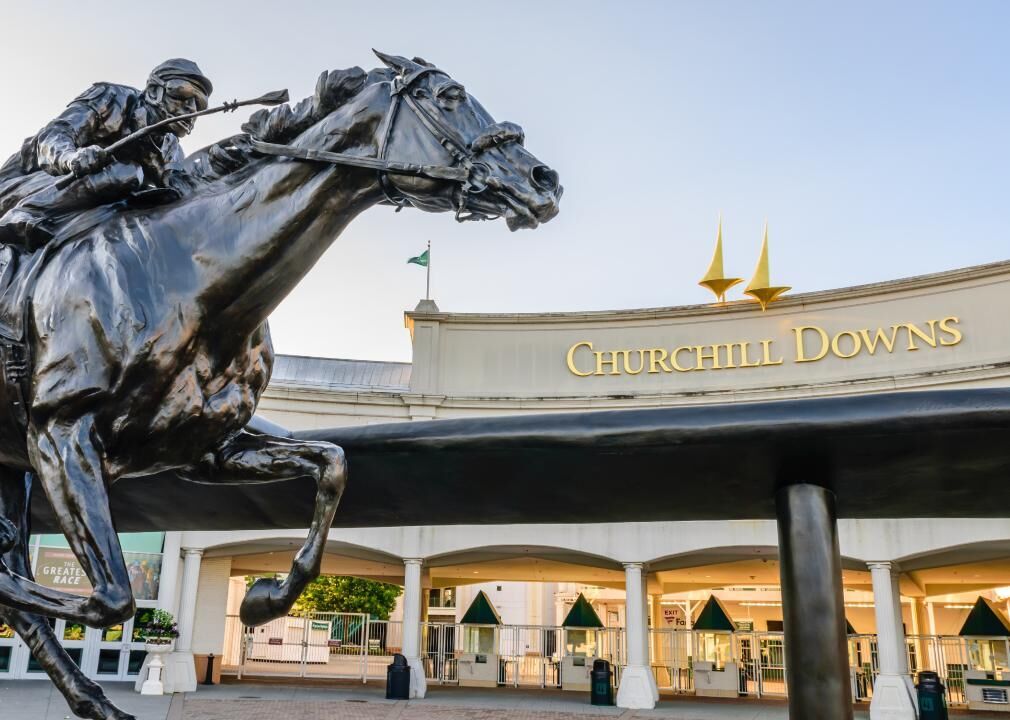 Churchill Downs: Louisville International